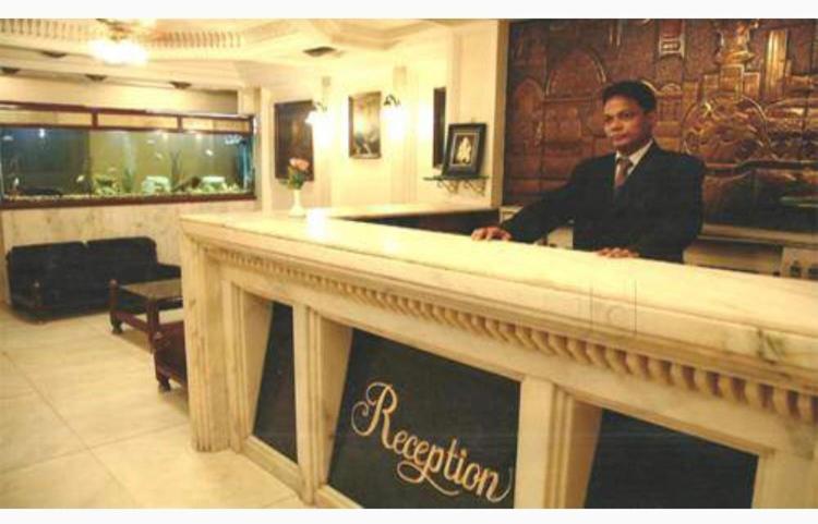 מומביי Hotel Ganesh Palace מראה חיצוני תמונה